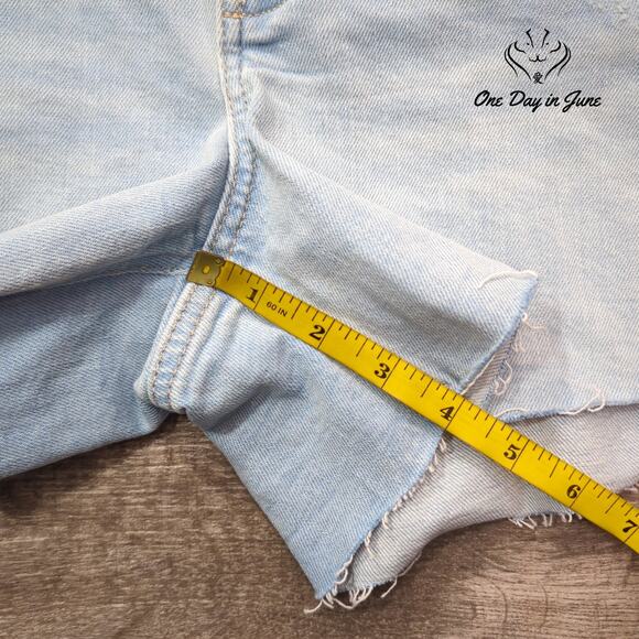 Old Navy Sky hi A Line Denim Shorts Size 14 - Picture 5 of 7